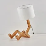 lampe robot en bois pour chambre